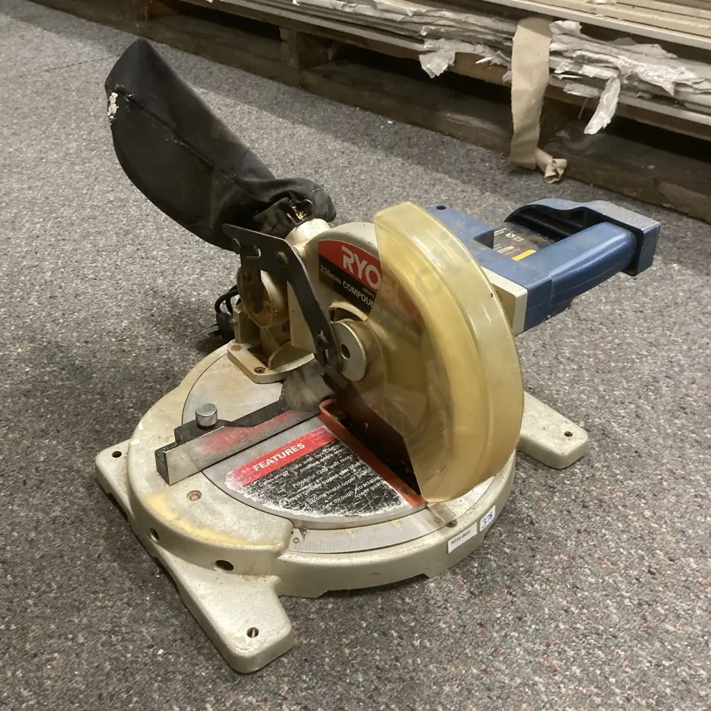 Ryobi 210mm Compound Mitre Saw, 1200W, CMS812 Image 1++