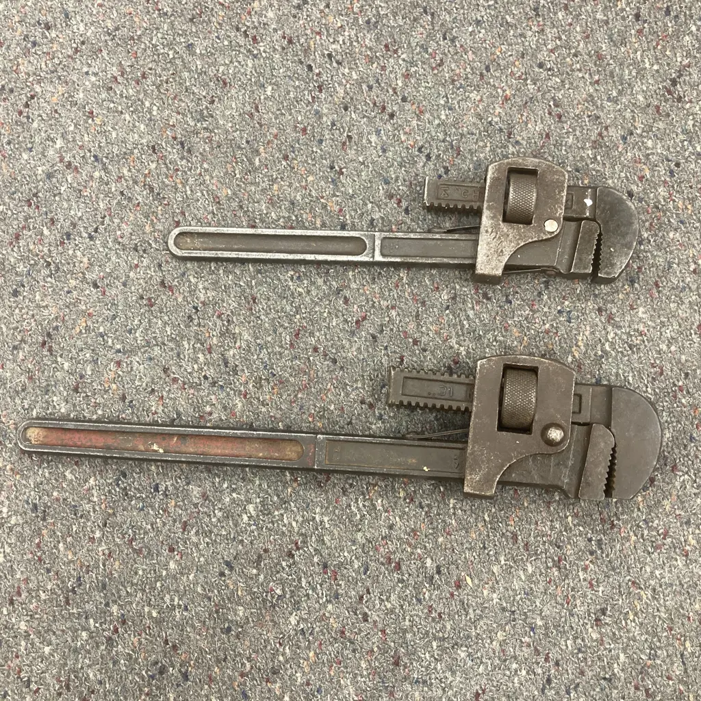 Vintage Chatwin 18" & 14" Pipe Wrenches Image 1++