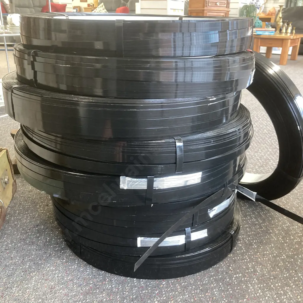 Fifteen Rolls of 16mm Black High Tensile? Steel Strapping, 45-50Kg? Each Roll, 545mm Dia, 60mm Core Image 1++