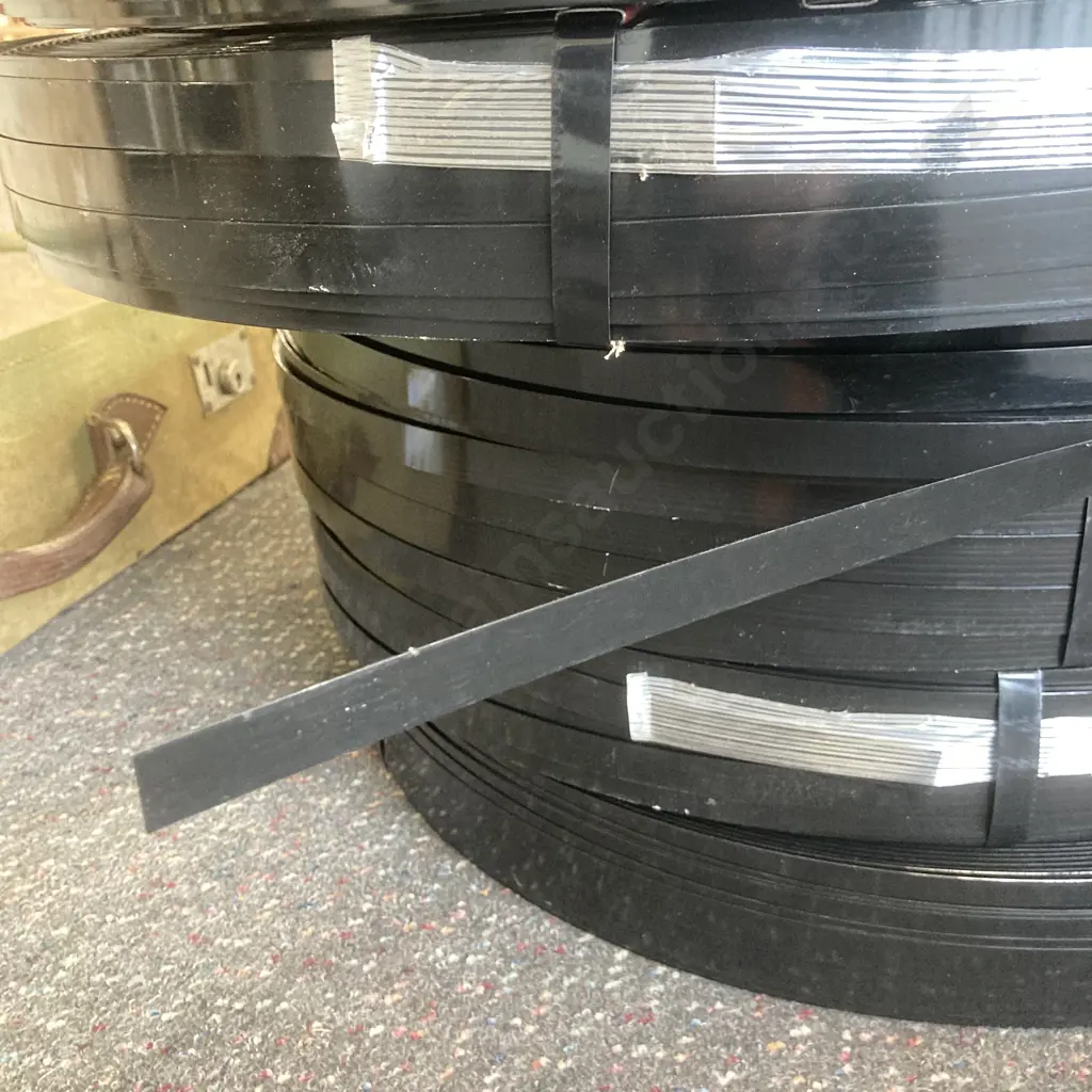 Fifteen Rolls of 16mm Black High Tensile? Steel Strapping, 45-50Kg? Each Roll, 545mm Dia, 60mm Core Image 1++