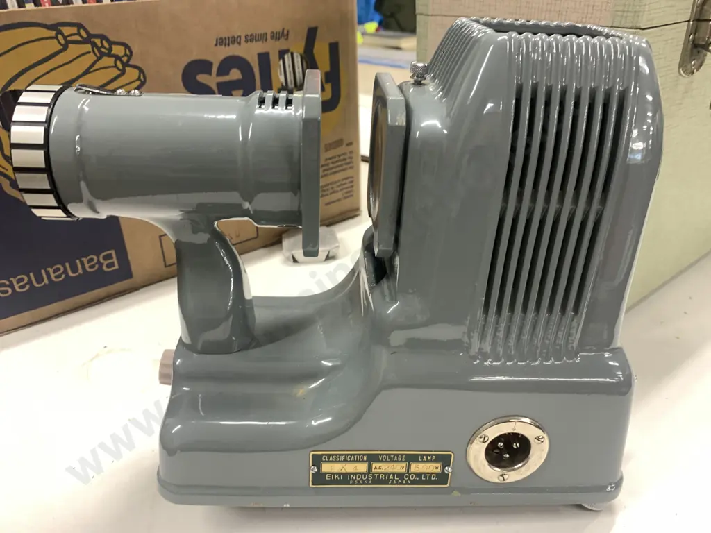 Vintage Eikislide Model 500 In Case Image 1++