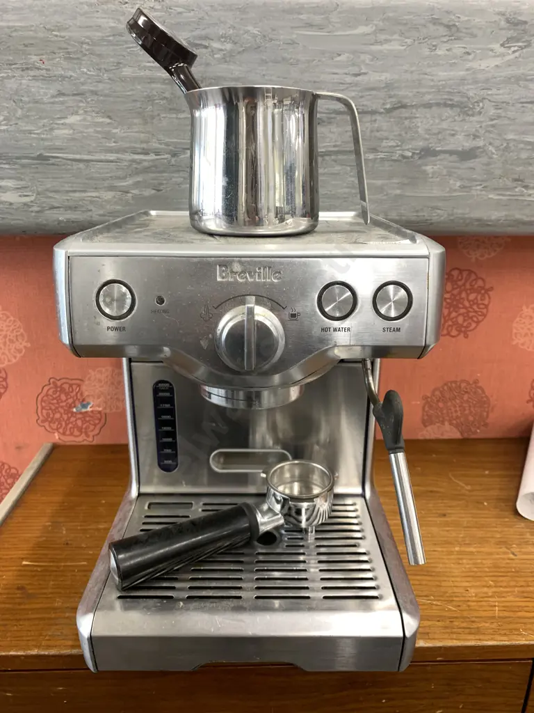 Breville Coffee Machine Model 800 ES Image 1++