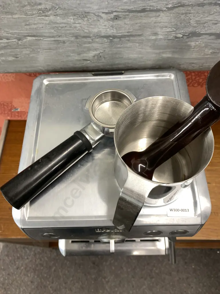 Breville Coffee Machine Model 800 ES Image 1++