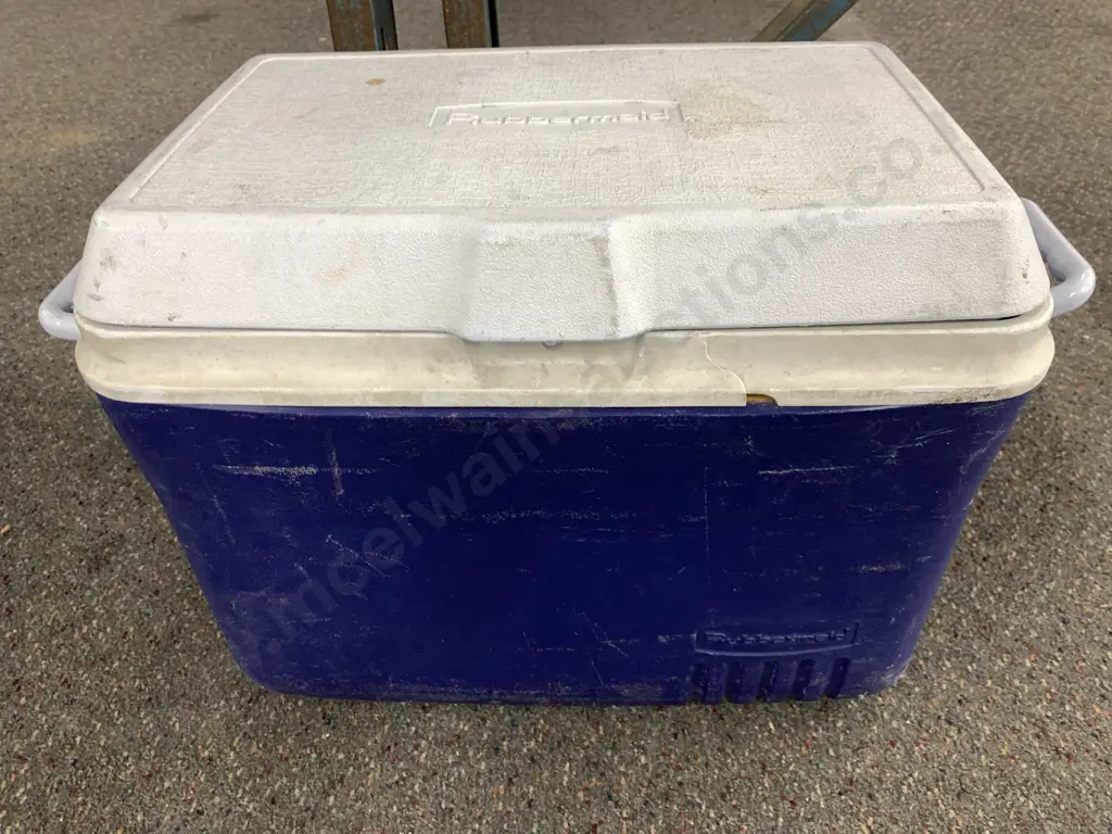 Rubbermaid Chilly Bin Blue & White(af to edge) With Assorted Kitchen Ware, Cutlery Etc Image 1++