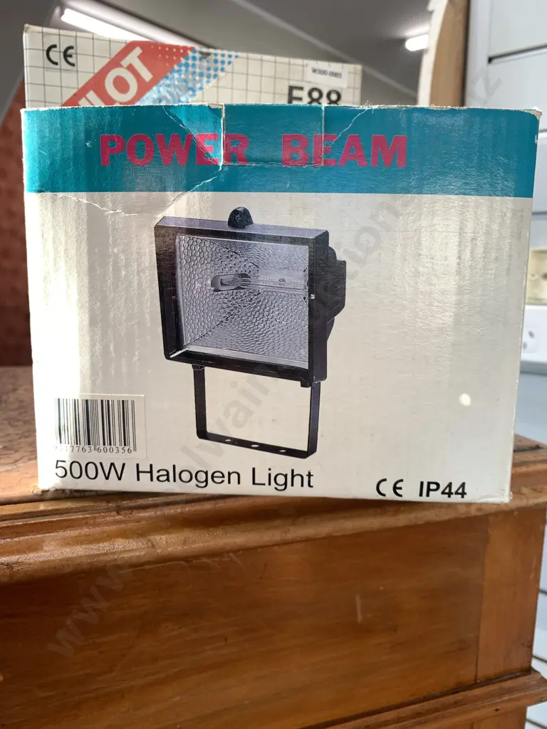 Pilot Electric Spray Gun E88 & 500 Watt Power Beam Halogen Light Image 1++