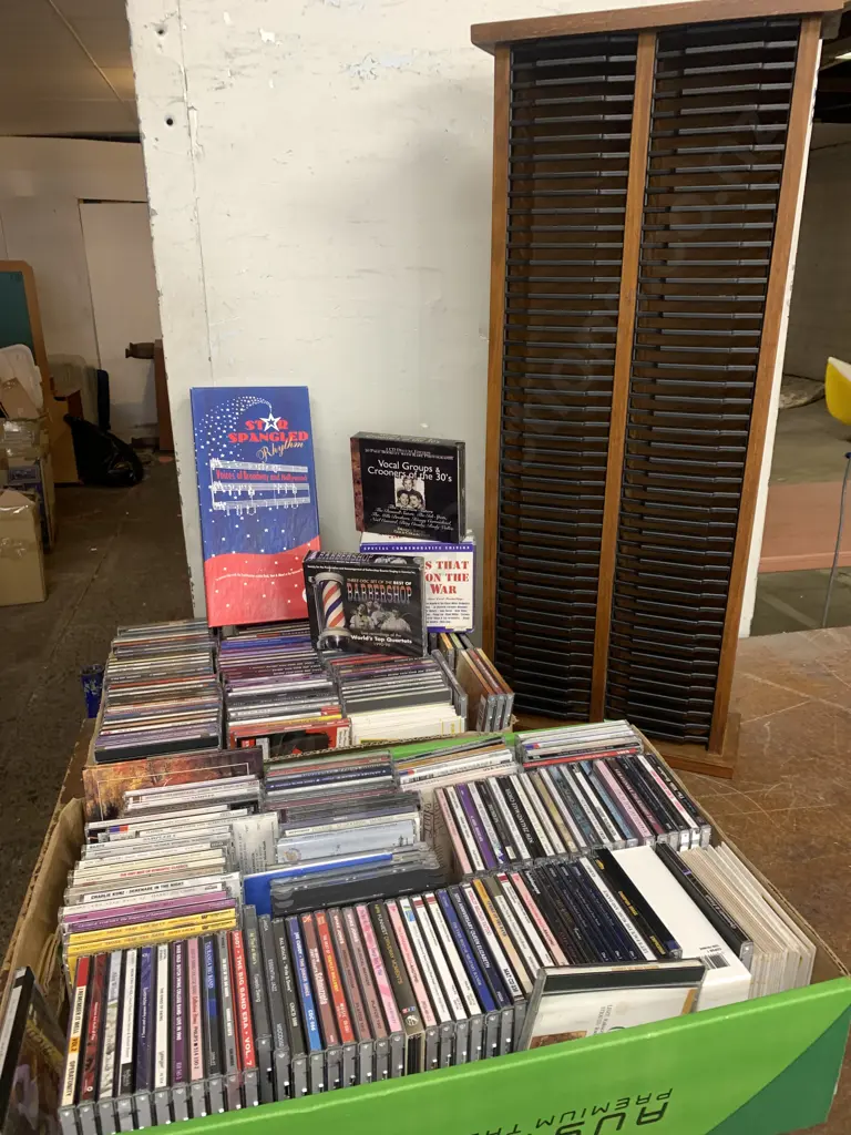 Large Selection Of Classical Cds With Cd Storage Rack Image 1++