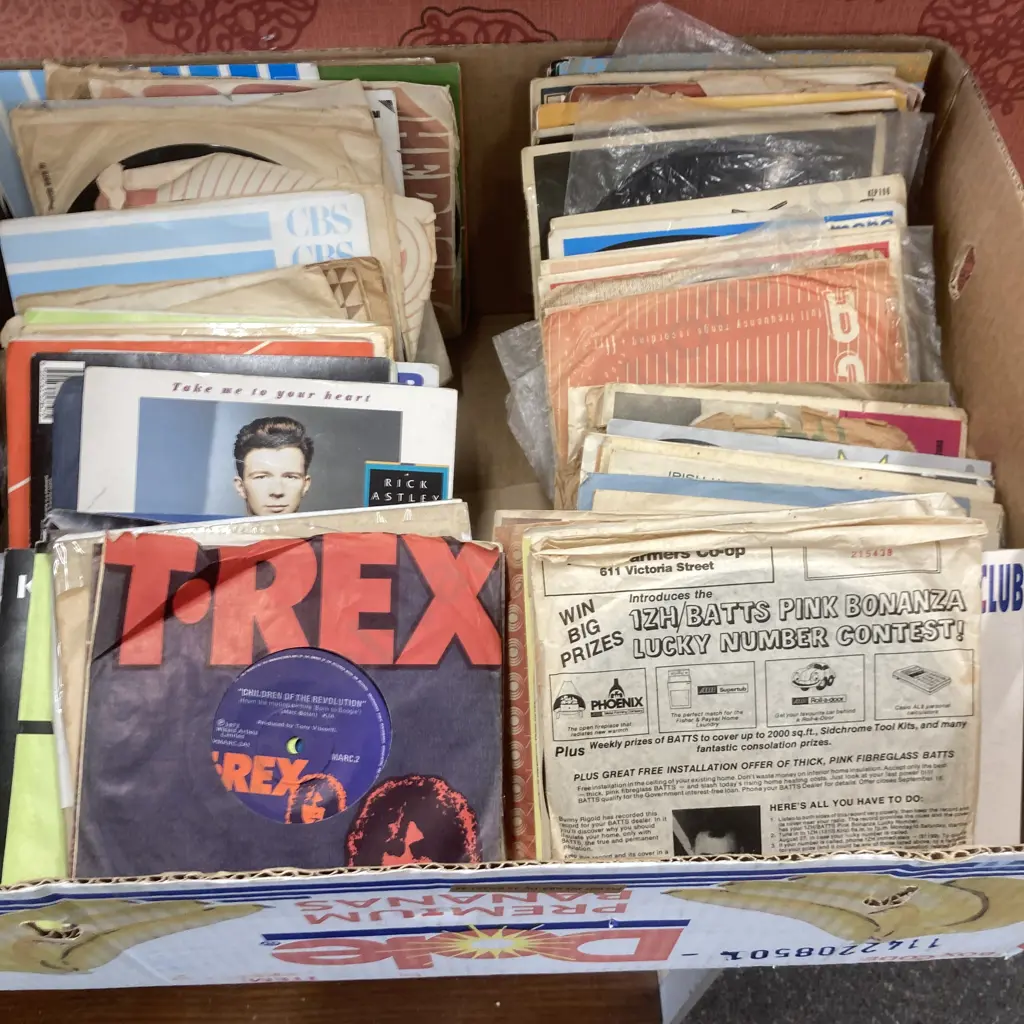 Assortment Of 45s Including Kylie, U2, Talking Heads Etc Image 1++