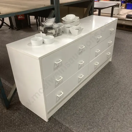 White 6 Drawer Lowboy, H74 W160.5 D44cm