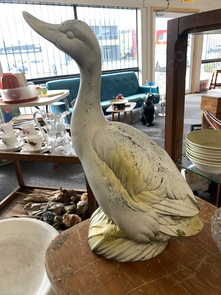 Vintage Ceramic Ornamental Duck, 48 x 30cm Image 1++