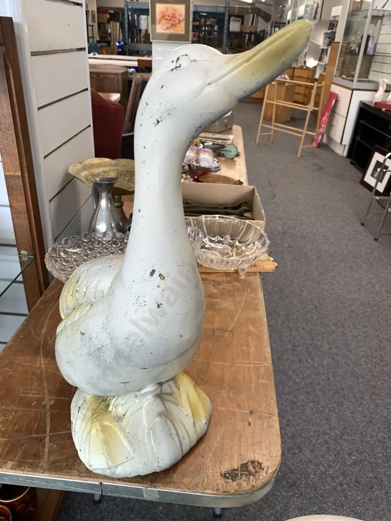 Vintage Ceramic Ornamental Duck, 48 x 30cm Image 1++