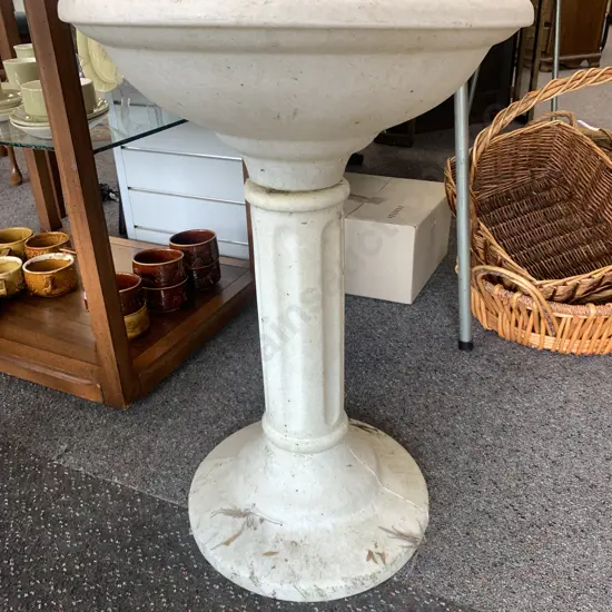 White Plastic Freestanding Bird bath, 64 x 43cm