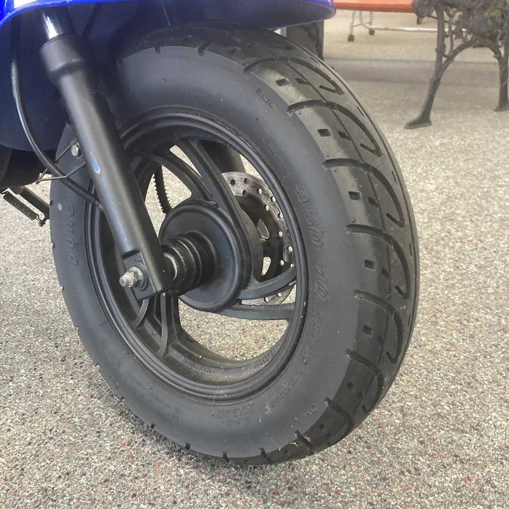 2019 ZNEN Honey Bee Motor Scooter, Rego 3/8/2022, 2227 Miles, ZN50QT-51A (Stored For Last 12 Months Sold As Is Where Is) Image 1++