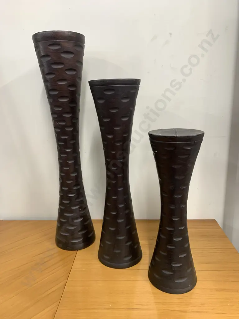 Set of 3 Wooden Graduated Candle Holders, 30 to 50cm Image 1++
