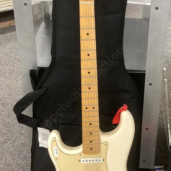 LH Cream Fender Stratocaster MX12216077 (Mexico) With Padded Guitar Case