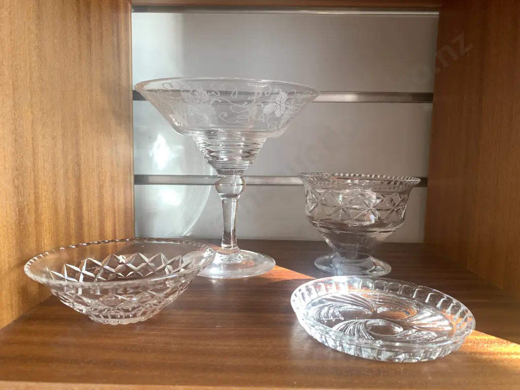 Vintage Mid Century Clear Crystal Comport With Sundae Dish & Small Dishes x 2 Image 1++