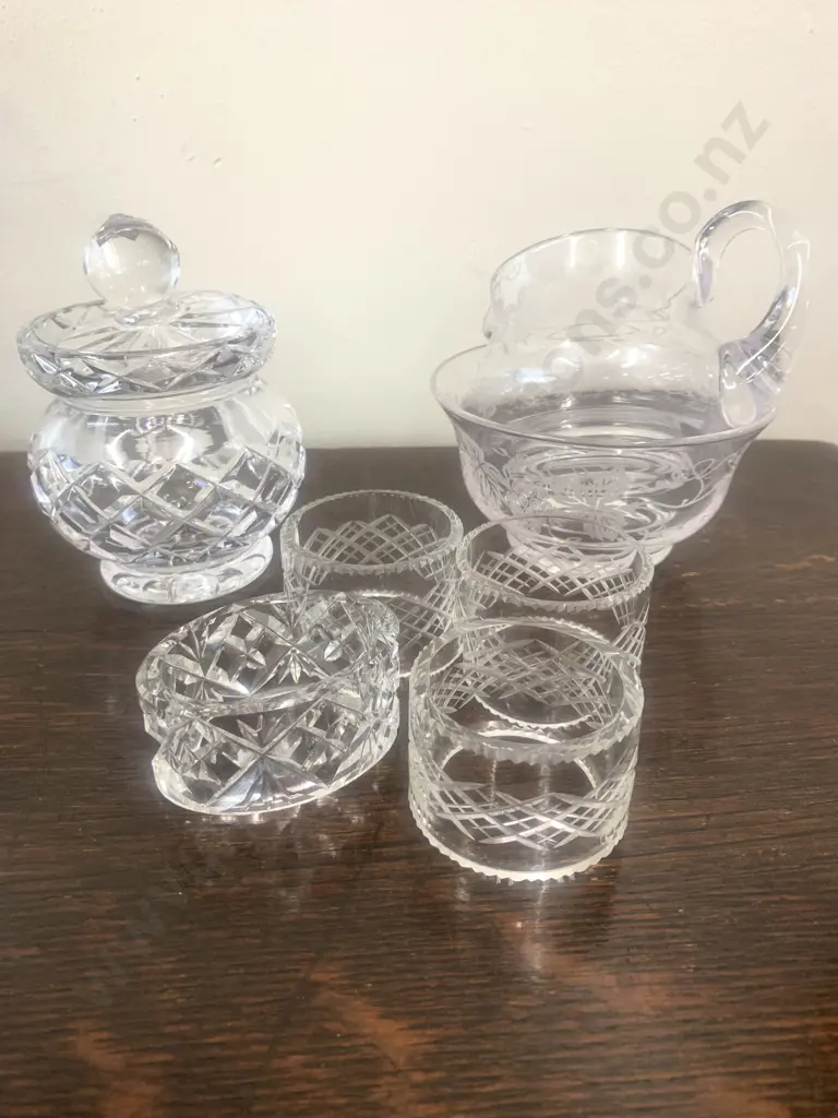 Assortment Of Crystal Items Including Stuart Image 1++