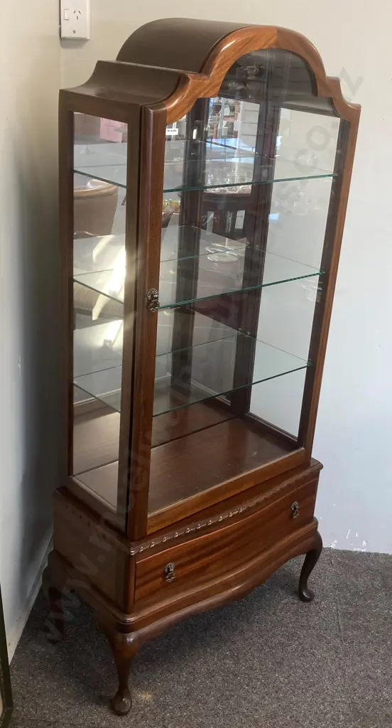 Queen Anne Mahogany Dome Top China Display Cabinet, Mirror Back, 3 Glass Shelves, Single Drawer At Base, H167 W67 D31cm Image 1++