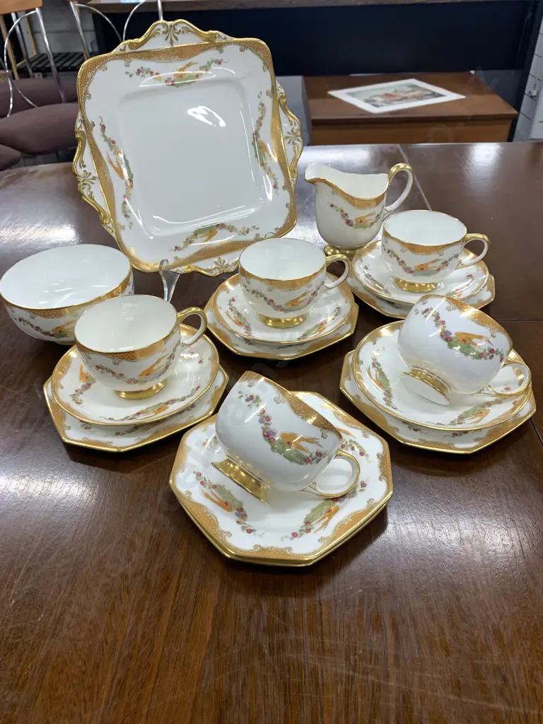 Vintage 'Paragon' Tea Ware Items Pattern #220255 18 Pieces Image 1++