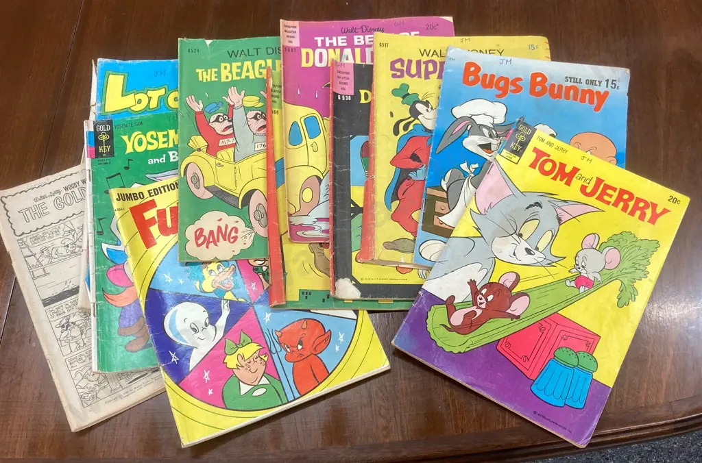 Vintage Comics x 11, Gold Key Tom And Jerry, Yosemite Sam, Walt Disney Super Goof, The Beagle Boys Etc, Funland,  Etc Image 1++