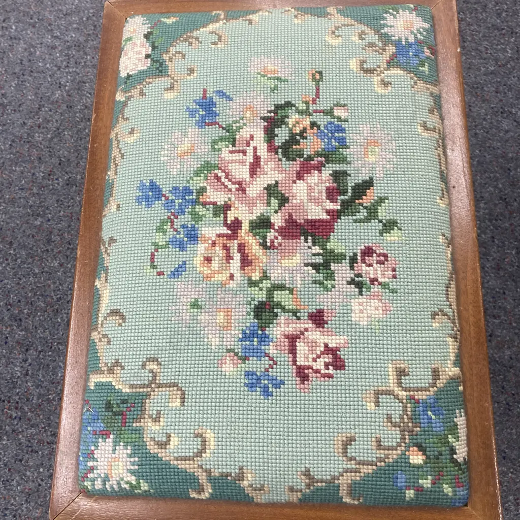Vintage Needlepoint Footstool, Cabriole Legs, H46 W47 D35cm Image 1++