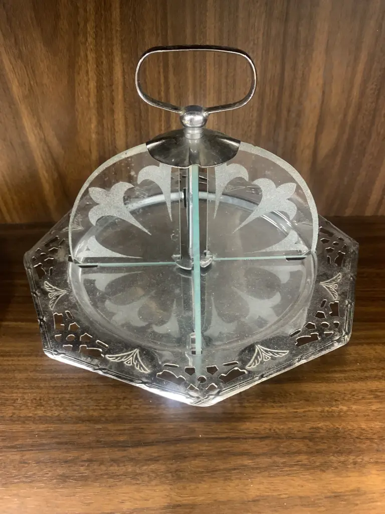 Vintage Retro Partitioned Pedestal Plate & A Crown Lynn Cake Plate Image 1++
