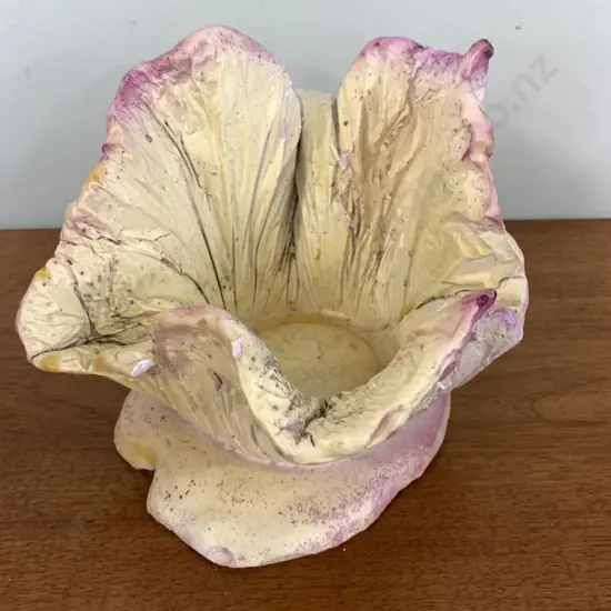 Vintage Art Deco Cabbage Leaf Dish / Planter (Small Chip)