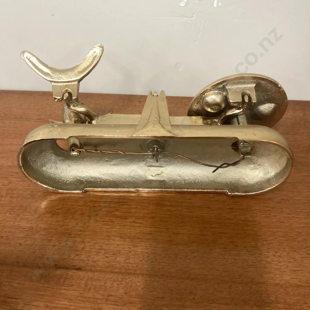 Vintage 'Domestic Use Only' Balance Scales With 5 Weights (2oz to 2lb), Old Gold Colour Image 1++