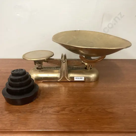 Vintage 'Domestic Use Only' Balance Scales With 5 Weights (2oz to 2lb), Old Gold Colour
