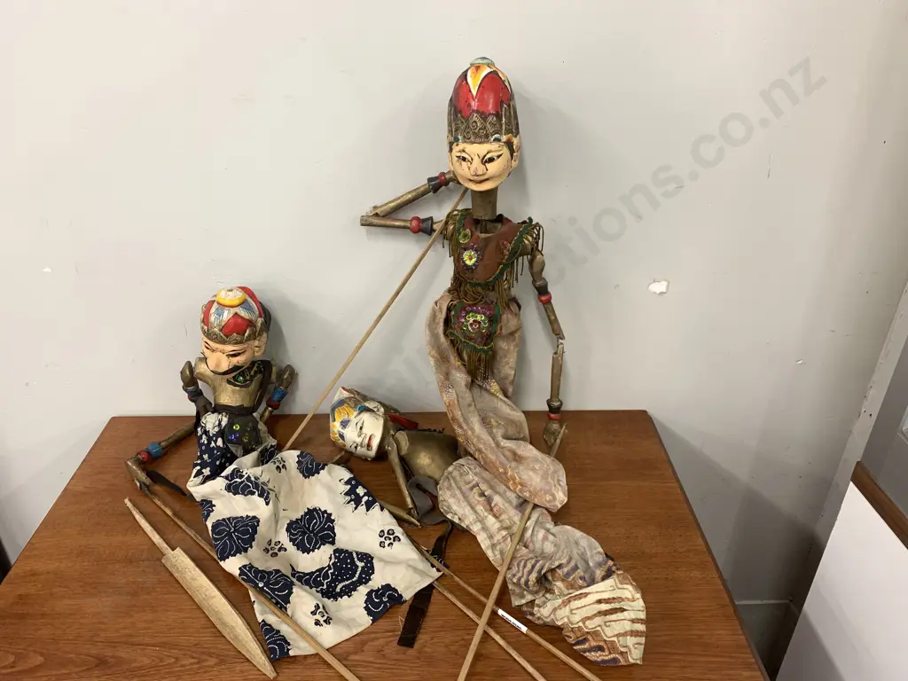 Lot of Three Vintage Indonesian Style Puppets Image 1++