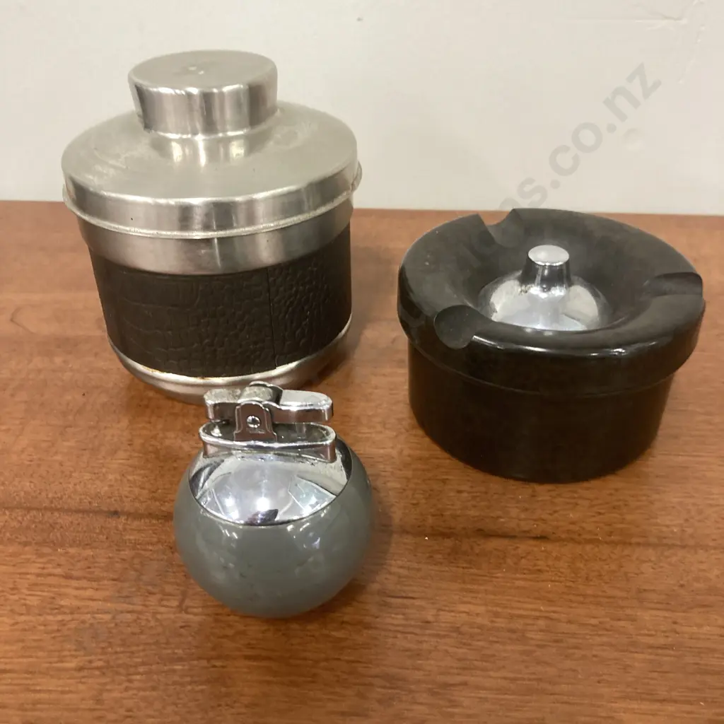 Ronson Rondelight Grey Ball Table Lighter, Lidded Tobacco Jar, Bakelite Ashtray With Spring Back Top Image 1++
