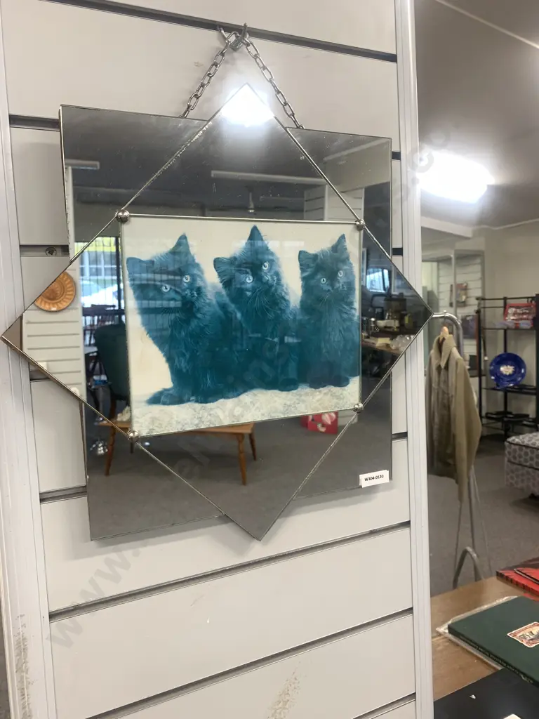 Vintage '3 Cats' Picture Mirror, 42 x 42cm Image 1++