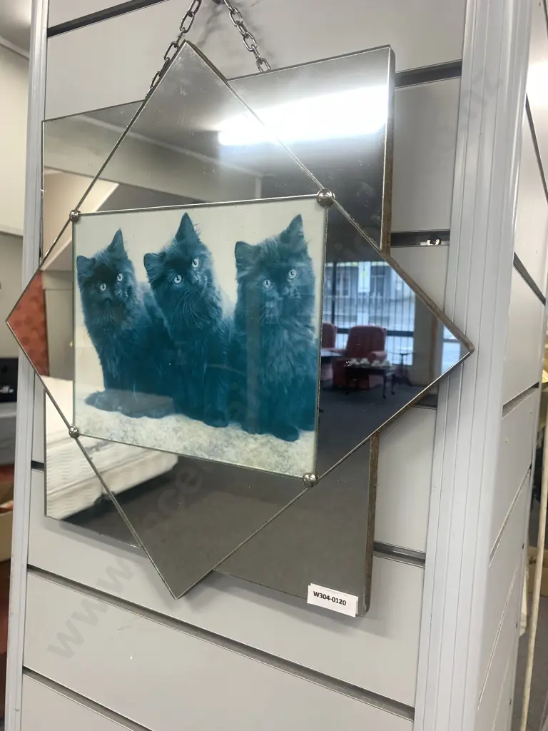 Vintage '3 Cats' Picture Mirror, 42 x 42cm Image 1++