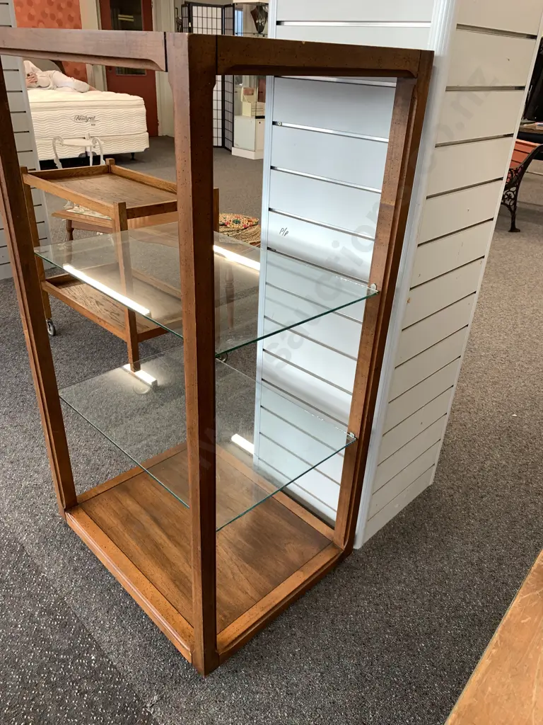 Mid Century Oak Rectangular Display Unit With 2 Glass Shelves, H125 W68 D52cm Image 1++