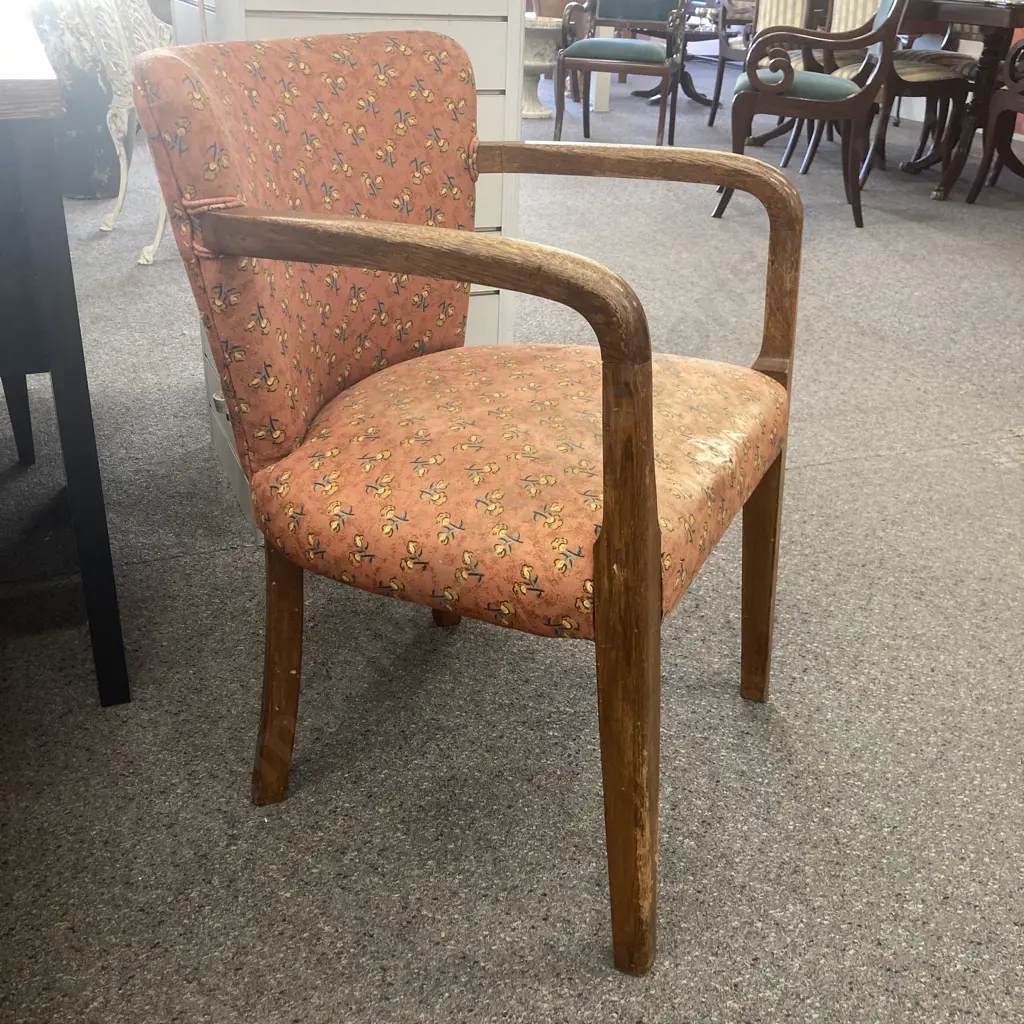 Vintage Oak Armed Lounge Chair Image 1++
