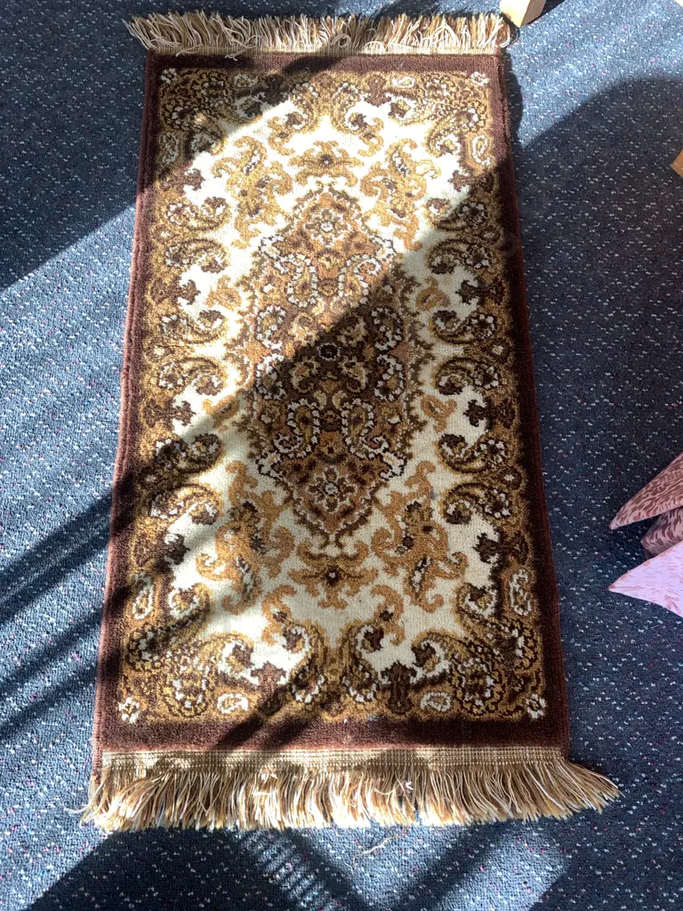 Vintage Floor Rug & Runner 1x Brown/Gold/Green Tones L170cm, W138cm.1x Green/Cream Tones L150cm,W30cm (af) Image 1++