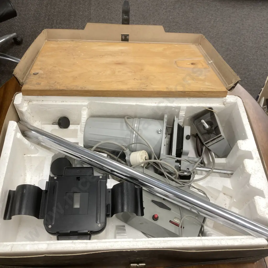 Vintage Meopta Opemus III Darkroom Photo Enlarger With Original Carry Case Image 1++