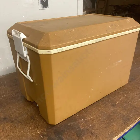 Vintage Retro Chilly Bin, H41 W60 D37cm