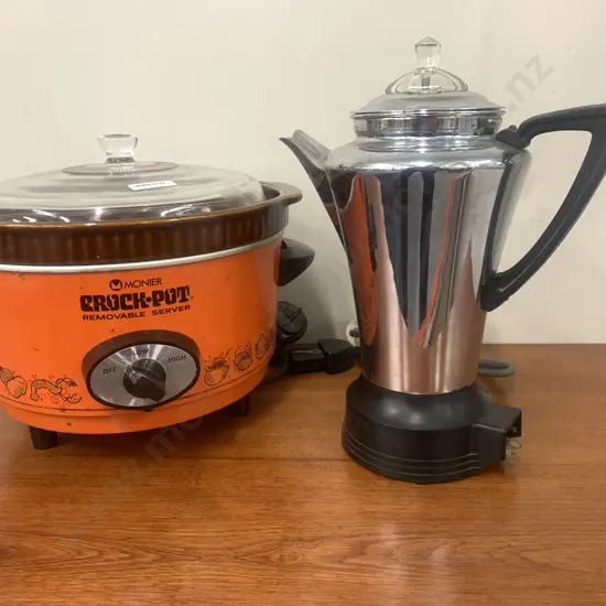 Vintage Monier Crock Pot, Model 3350 & Vintage Speedee Coffee Perculator