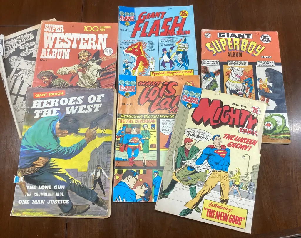Vintage Comics x 7, Planet Comics, Giant, Super Western Etc Image 1++