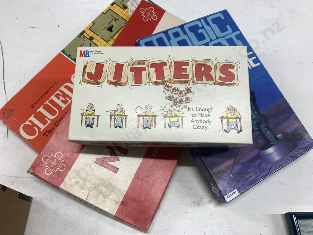 Vintage Games Including Monopoly, Cluedo, Magic Robot Etc Image 1++