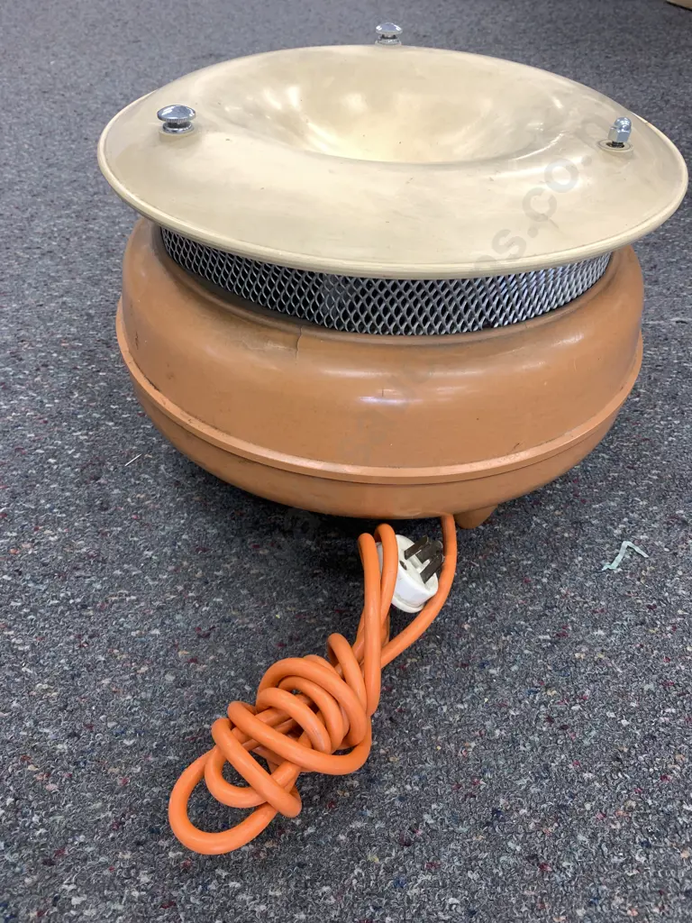 Vintage Art Deco Retro Bakelite Kasyaire Circular Heater On Three Feet (In Working Condition) Image 1++