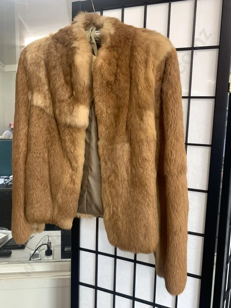 Stunning Vintage 'Beneta Furs' Jacket Australian Made 'Lapin Fur' Tan Colour Size Medium  Image 1++