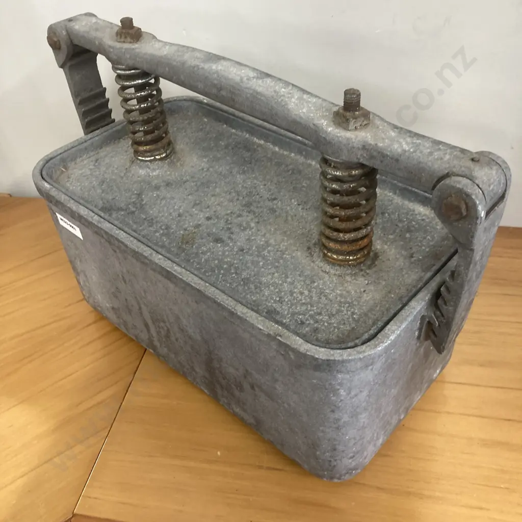Vintage Cast Aluminium Meat Press, H26 W38 D19cm Image 1++