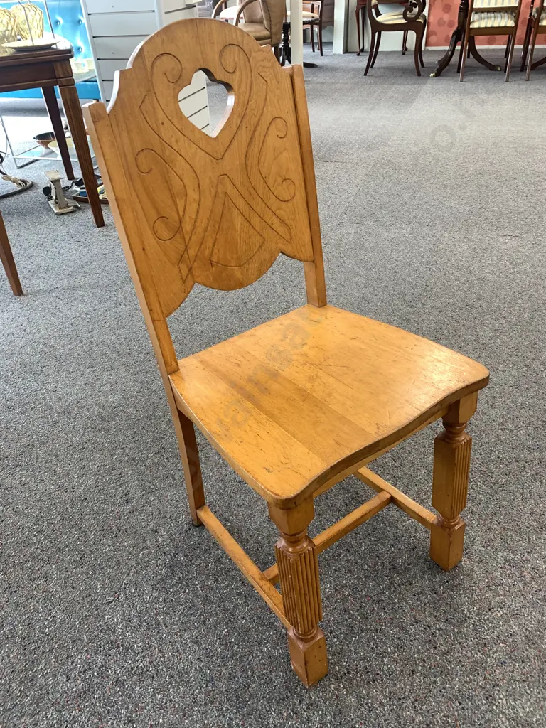 Rimu Arts And Crafts Chair Image 1++