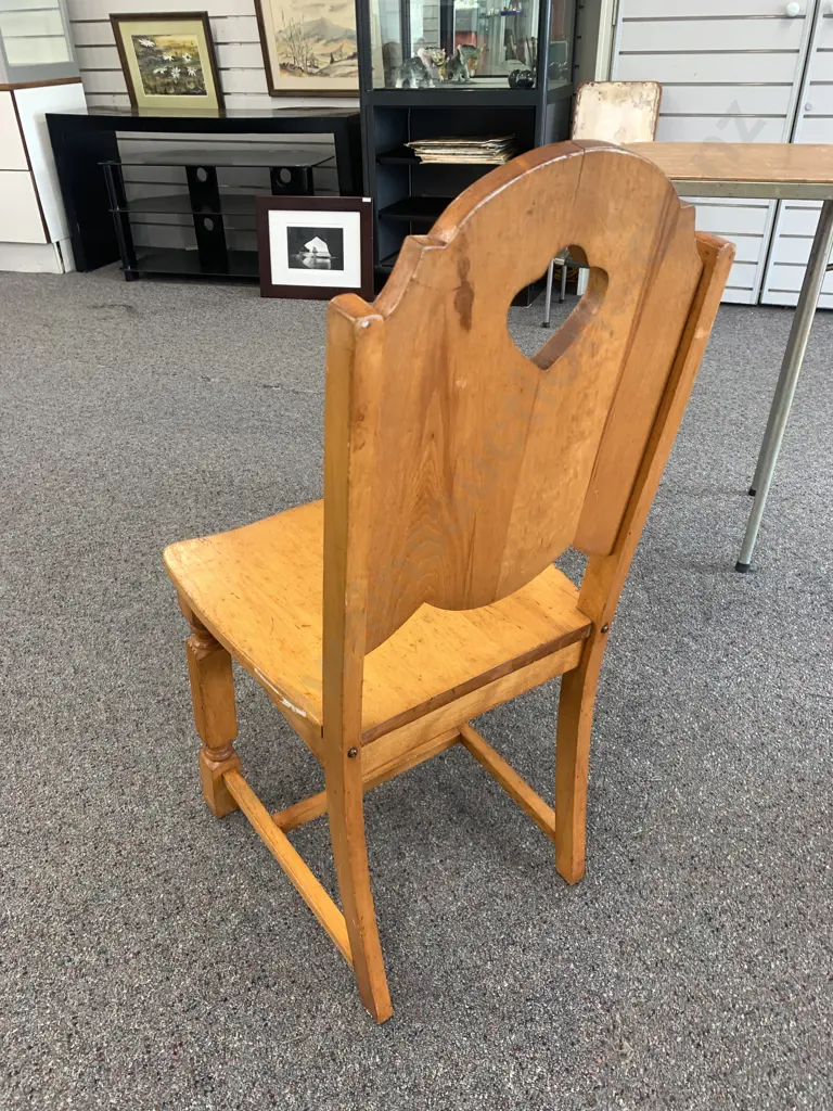 Rimu Arts And Crafts Chair Image 1++