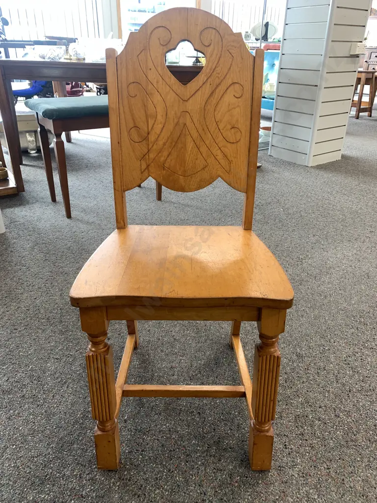 Rimu Arts And Crafts Chair Image 1++