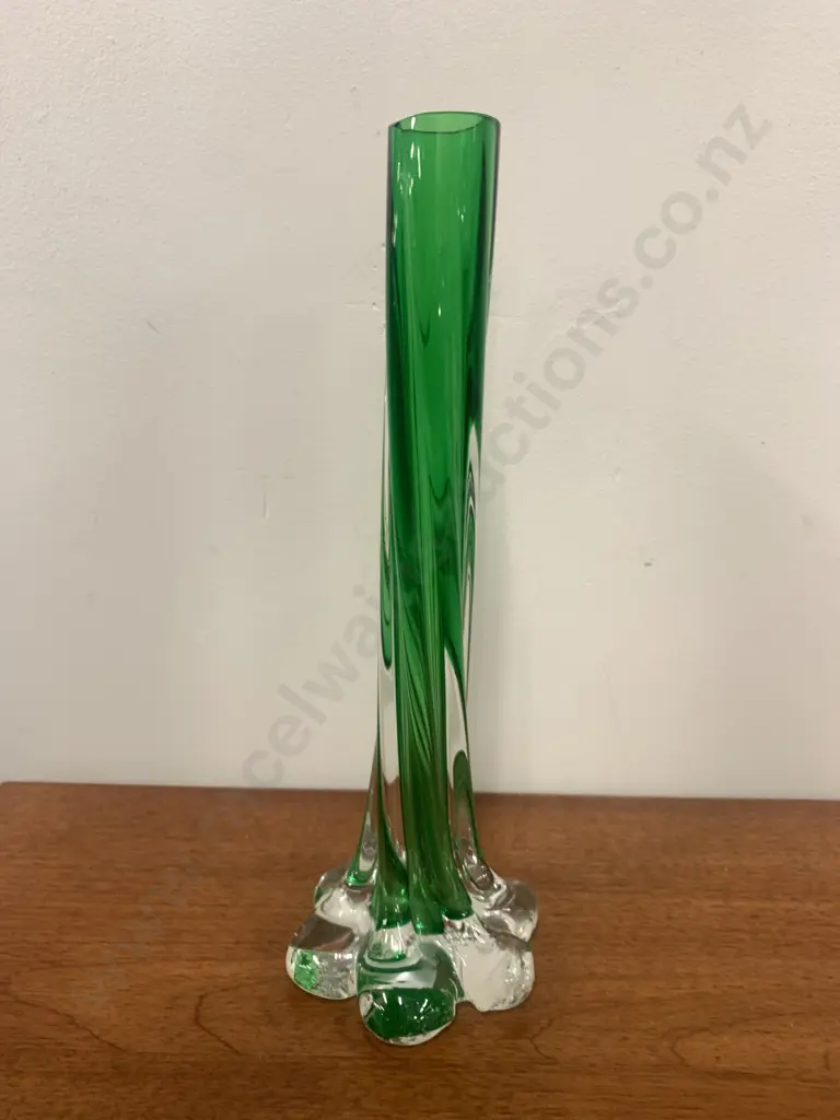 Modern Mid Century Glass Twist Bud Vase, Green Glass Image 1++