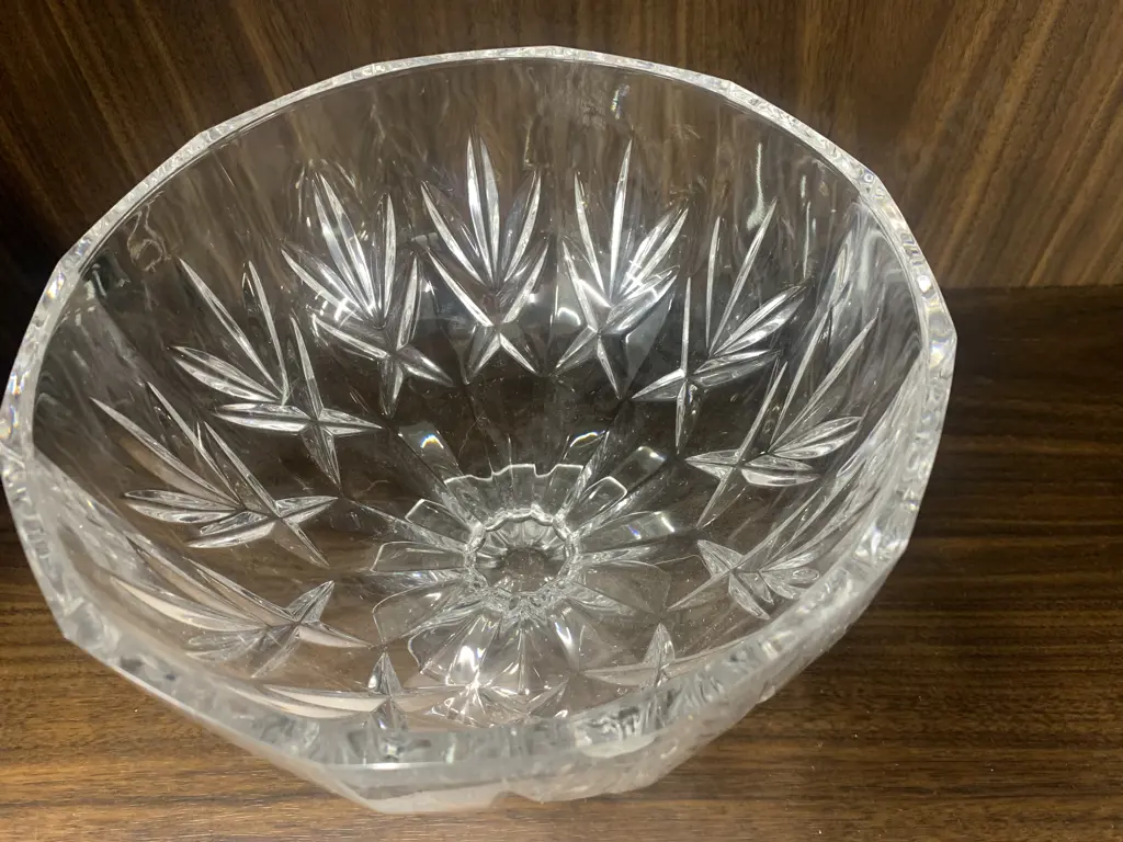 Art Nouveau Heavy Cut Footed Crystal Bowl, 15.5 x 19cm Image 1++