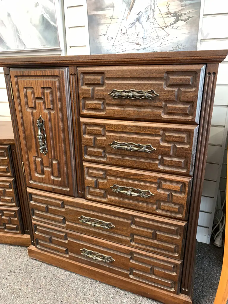 Mid Century Tallboy, 5 Drawer, Single Door, Carved With Ornate Handles, H103.5 W86 D41cm Image 1++