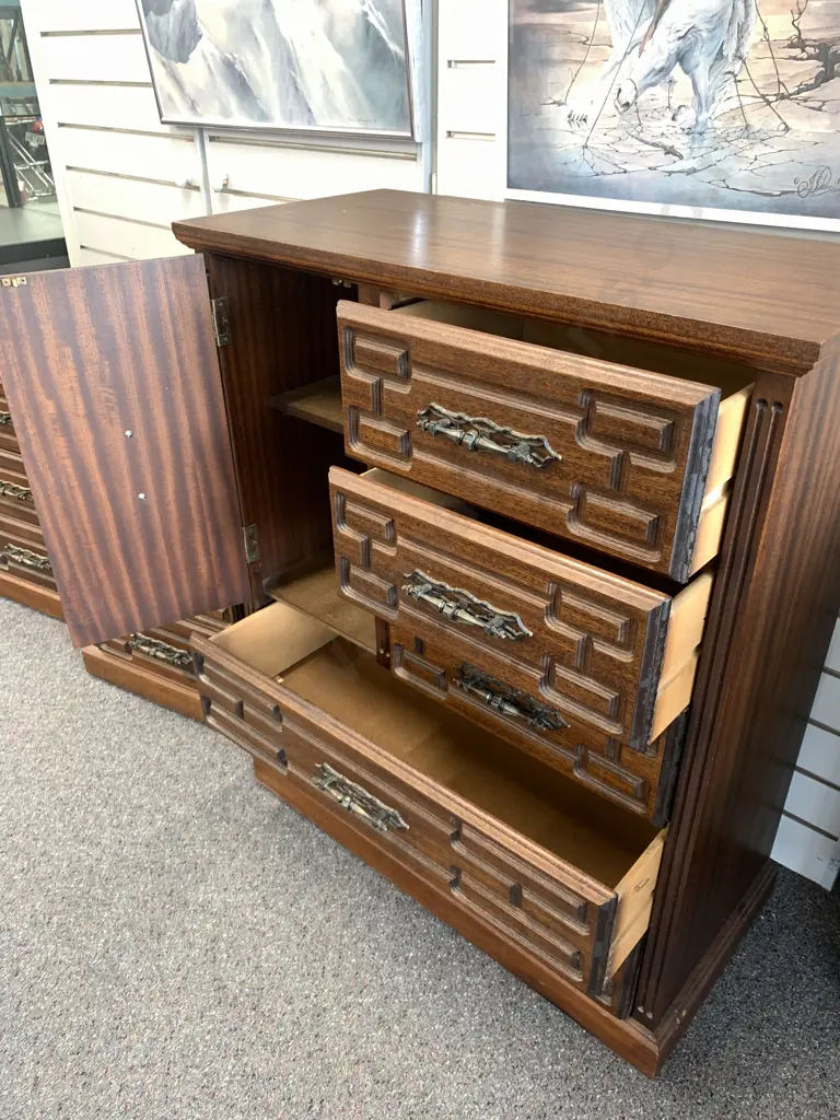 Mid Century Tallboy, 5 Drawer, Single Door, Carved With Ornate Handles, H103.5 W86 D41cm Image 1++